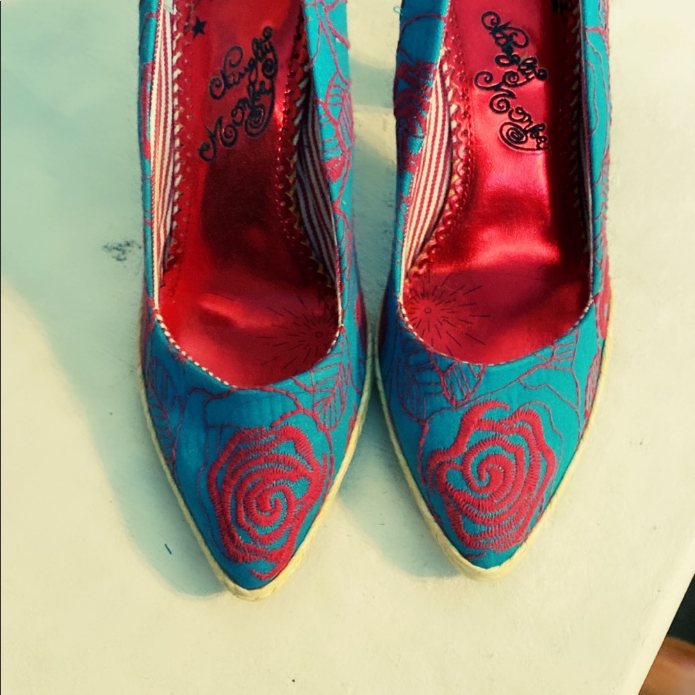 Naughty Monkey size 9